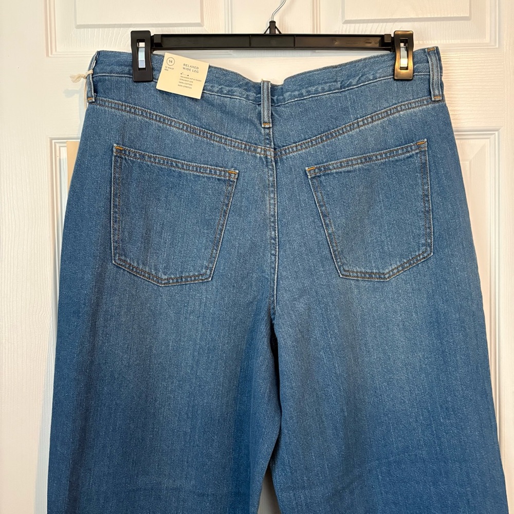 Universal Thread Denim Jeans Women's Size 14
Relaxed Wide Leg 100% Cotton NWT - Picture 5 of 13